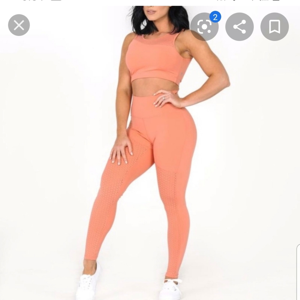 BuffBunny Posh Sports Bra AND Leggings NWT